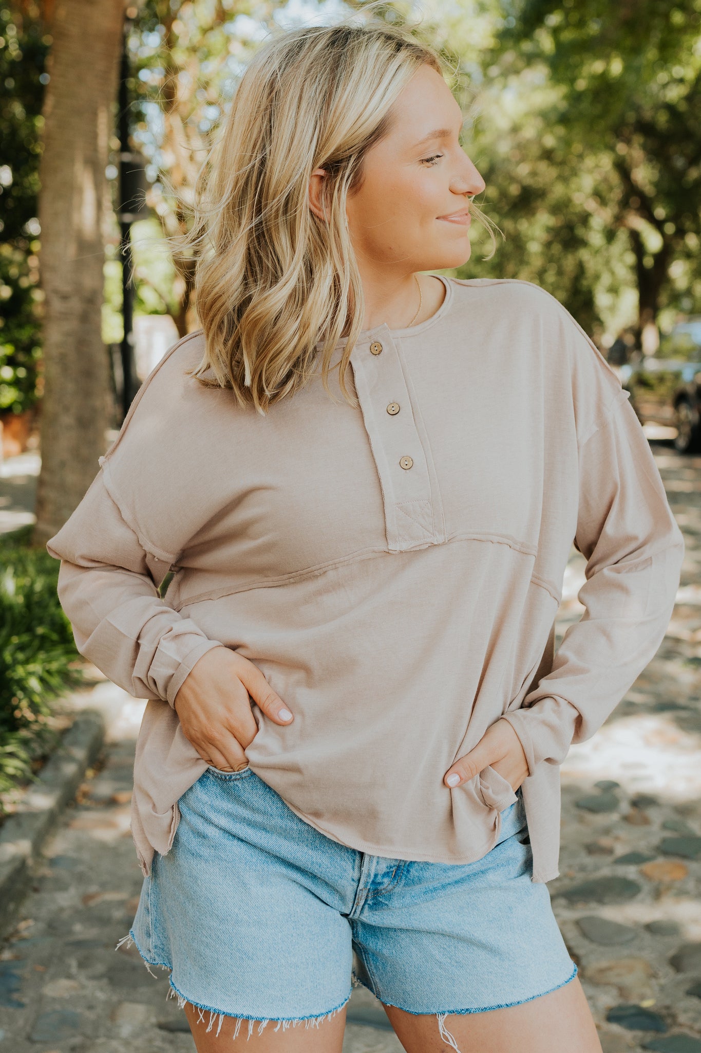 Button Front Top | Mushroom