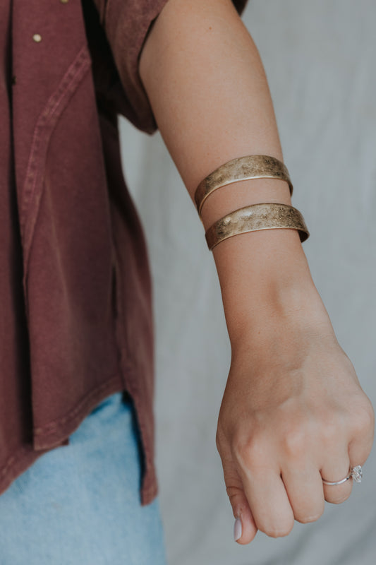 Double Wide Cuff | Worn Gold