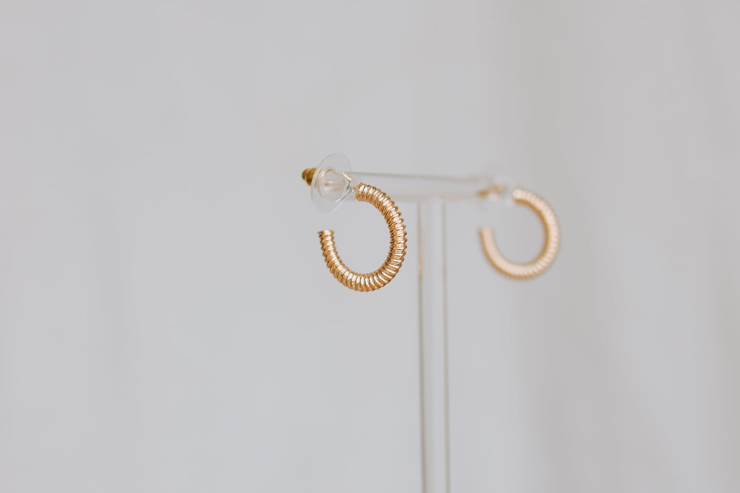 Ribbed Mini Golden Hoops